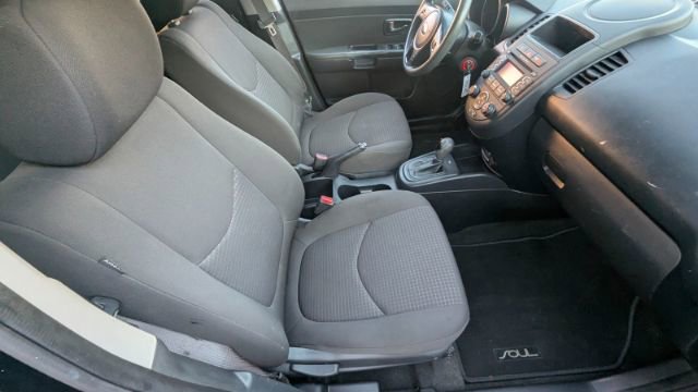 Used 2013 Kia Soul image 17