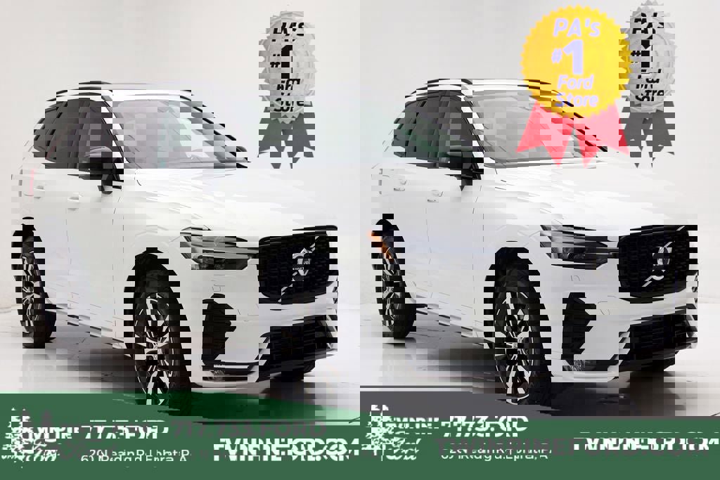 Used 2025 Volvo XC60 B5 Core image 1