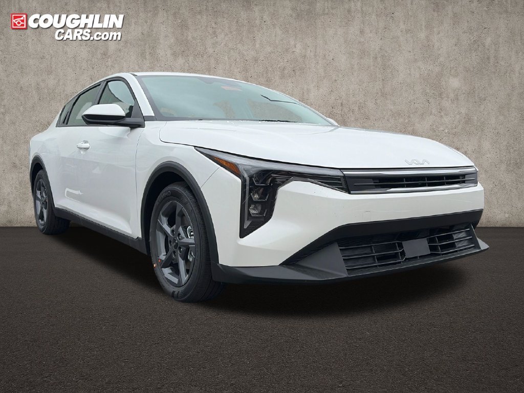 New 2026 Kia K4 FWD 360° Tour