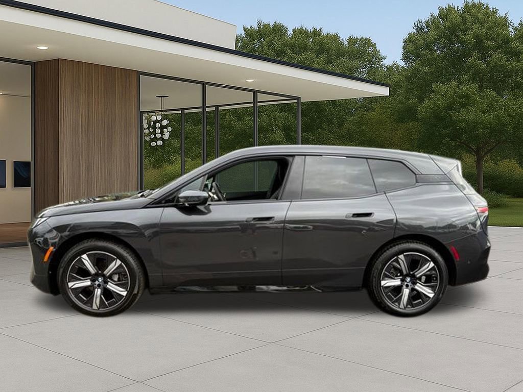 Used 2026 BMW iX xDrive45 w/ Climate Comfort Package image 13