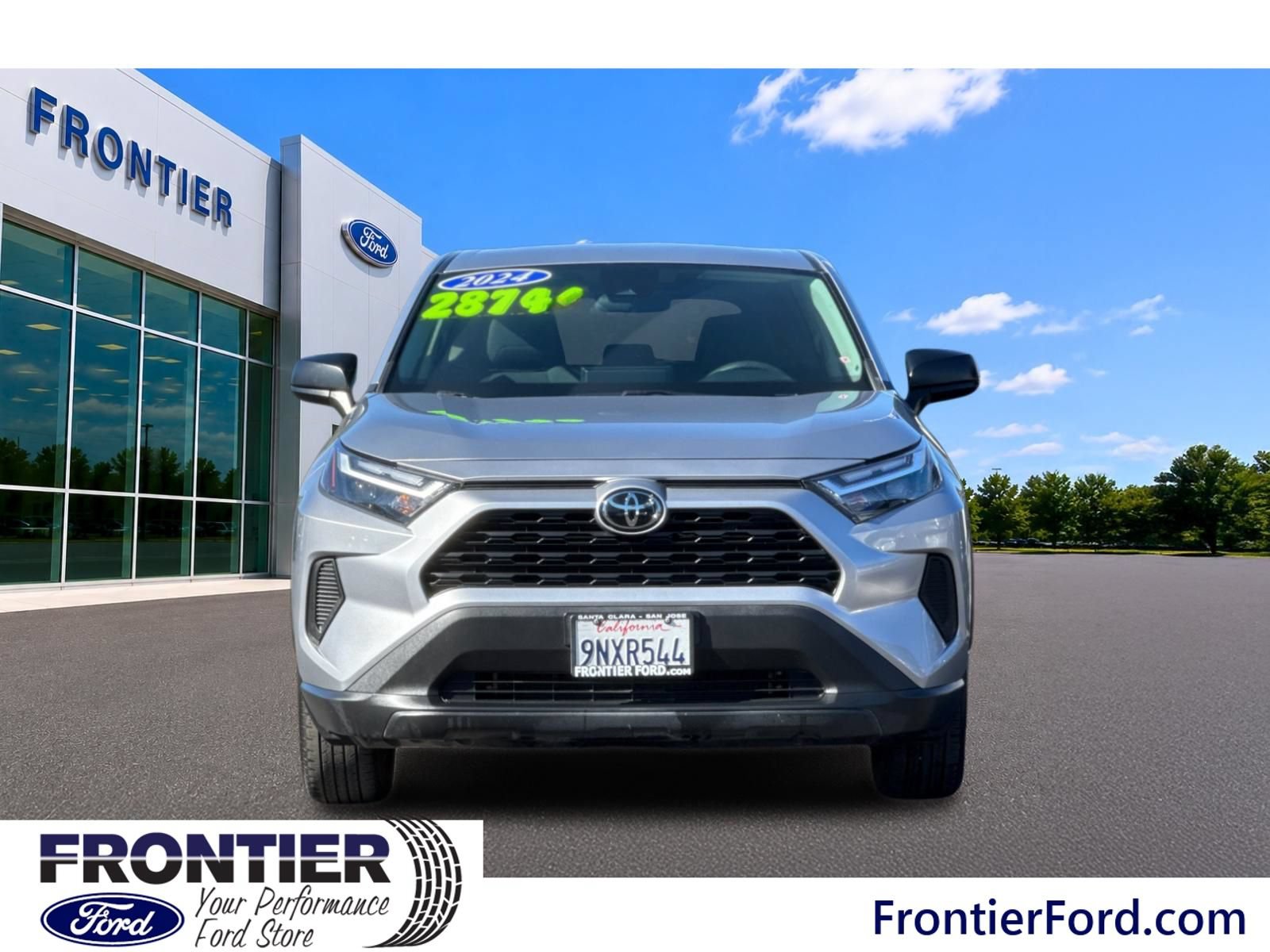 Used 2024 Toyota RAV4 LE AWD/4WD image 10
