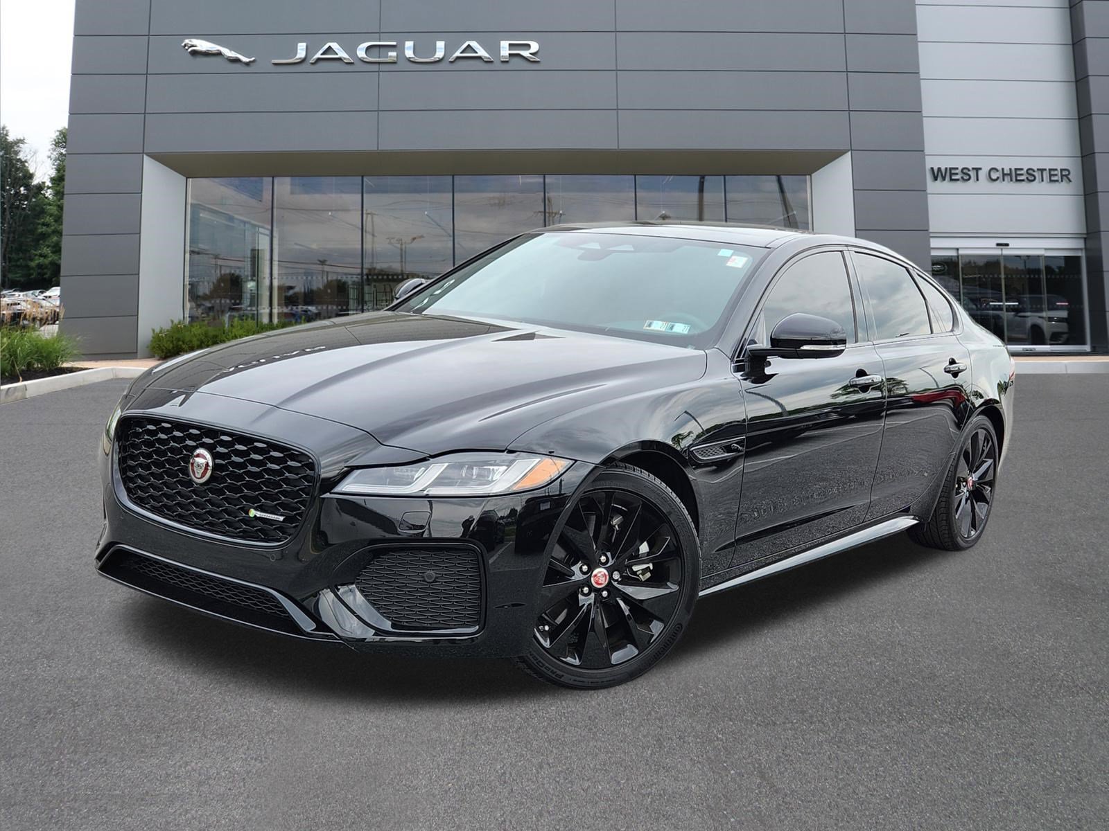 Certified 2022 Jaguar XF R-Dynamic SE AWD/4WD video 1