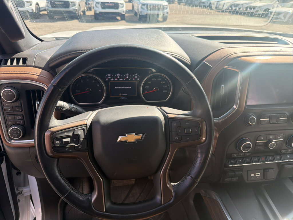 Used 2021 Chevrolet Silverado 1500 High Country w/ Technology Package AWD/4WD image 7