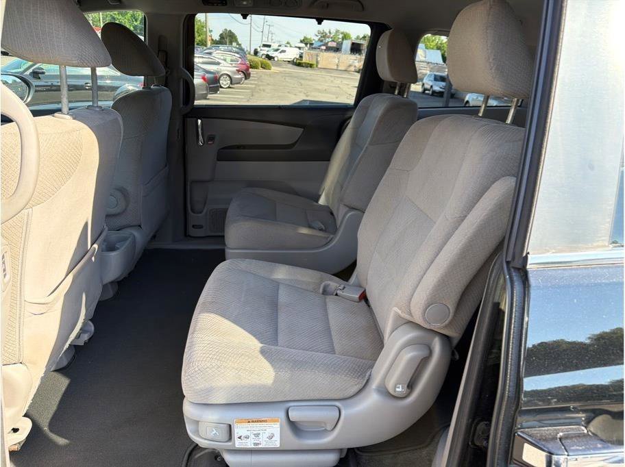 Used 2015 Honda Odyssey EX image 11
