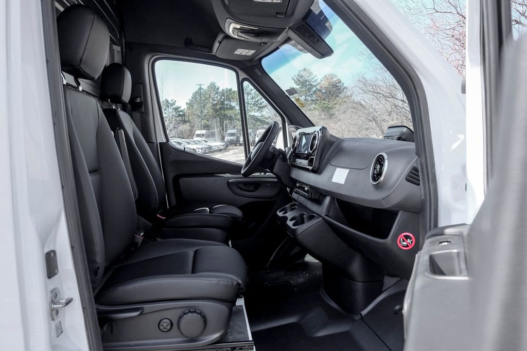 New 2025 Mercedes-Benz Sprinter 2500 image 18