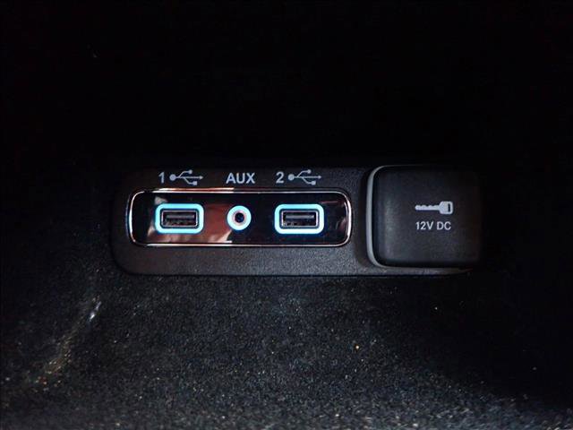 Used 2018 Jeep Grand Cherokee Limited image 24