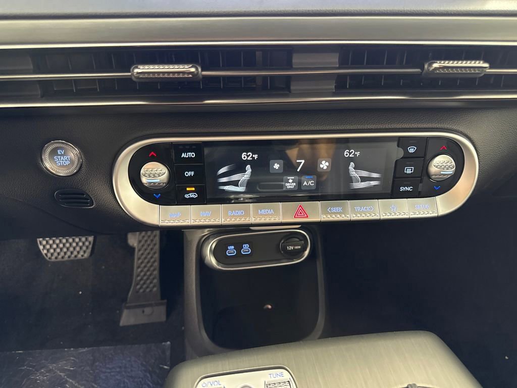 New 2026 Genesis GV60 RWD image 22