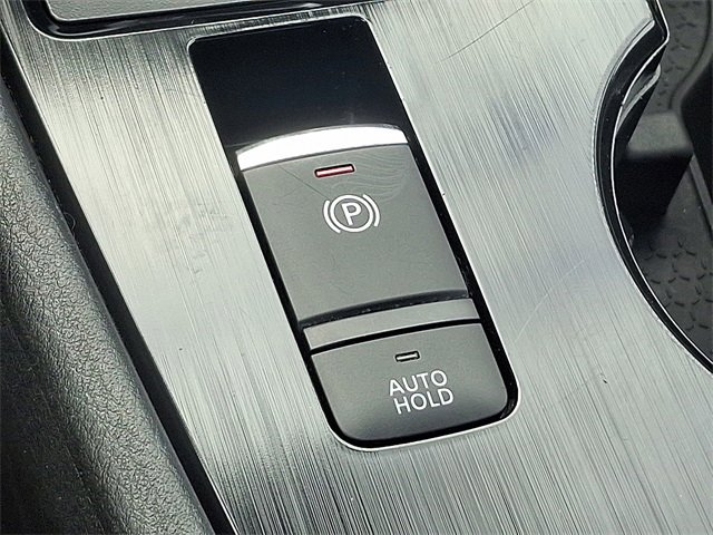 Used 2023 Nissan Rogue SV image 23