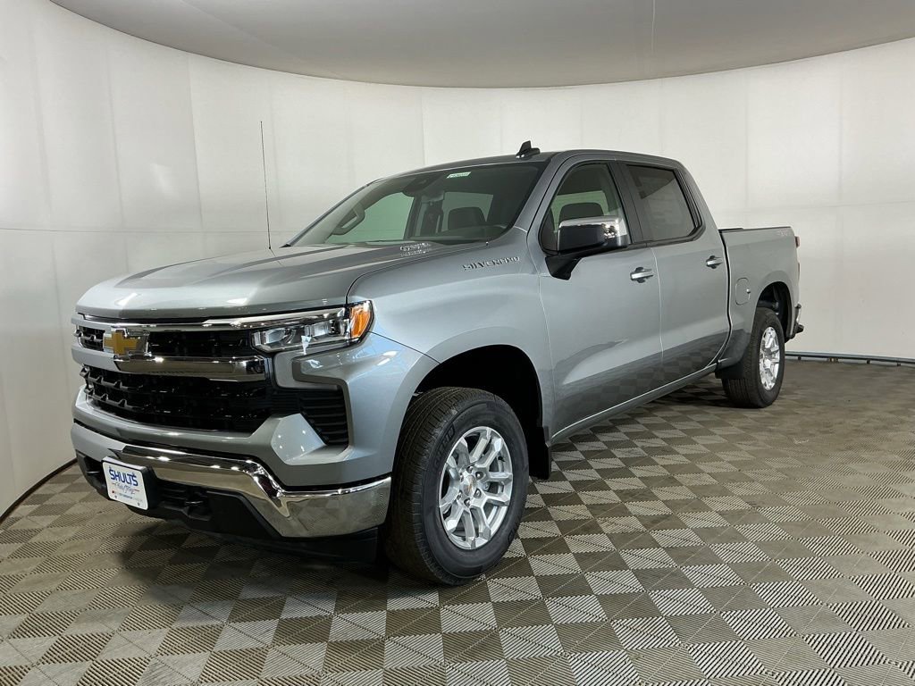 Used 2023 Chevrolet Silverado 1500 Custom Trail Boss w/ LPO, Dark Essentials Package AWD/4WD image 4