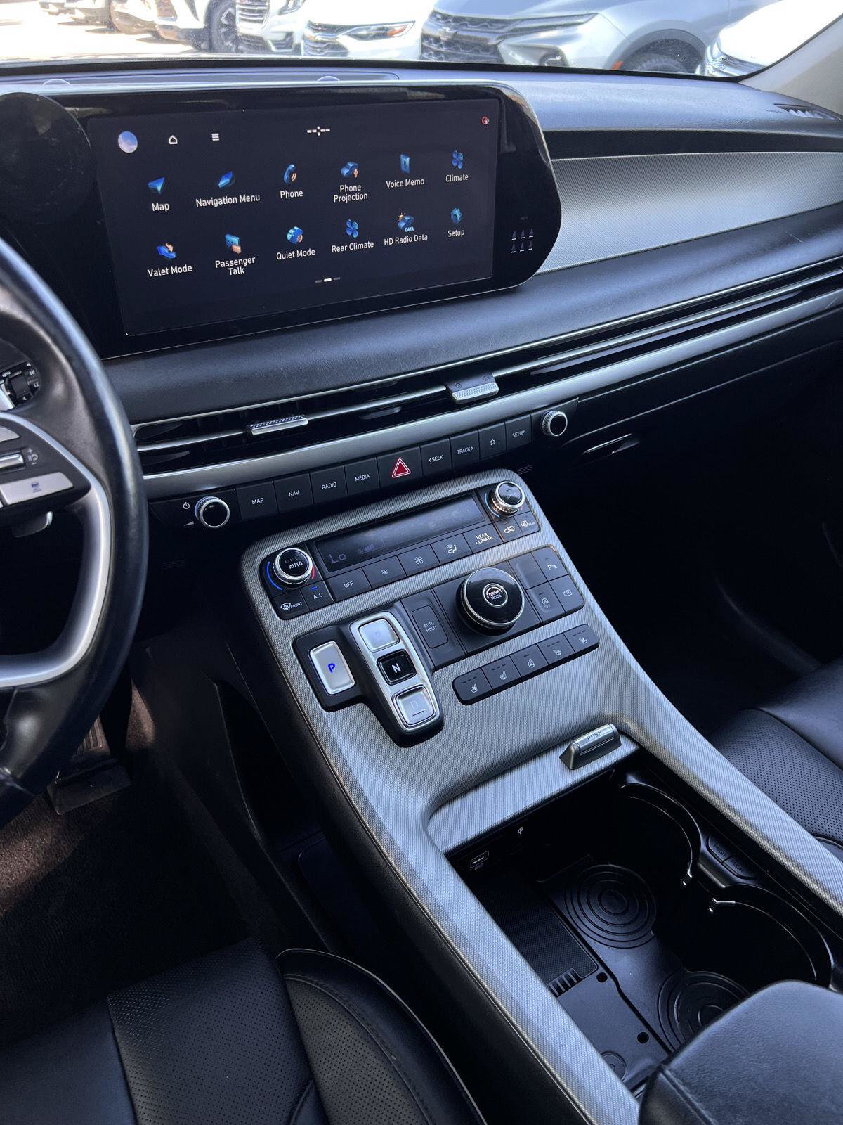 Used 2024 Hyundai Palisade SEL FWD image 5