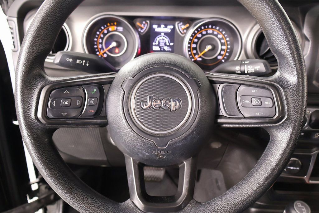 Used 2023 Jeep Wrangler Sport image 3