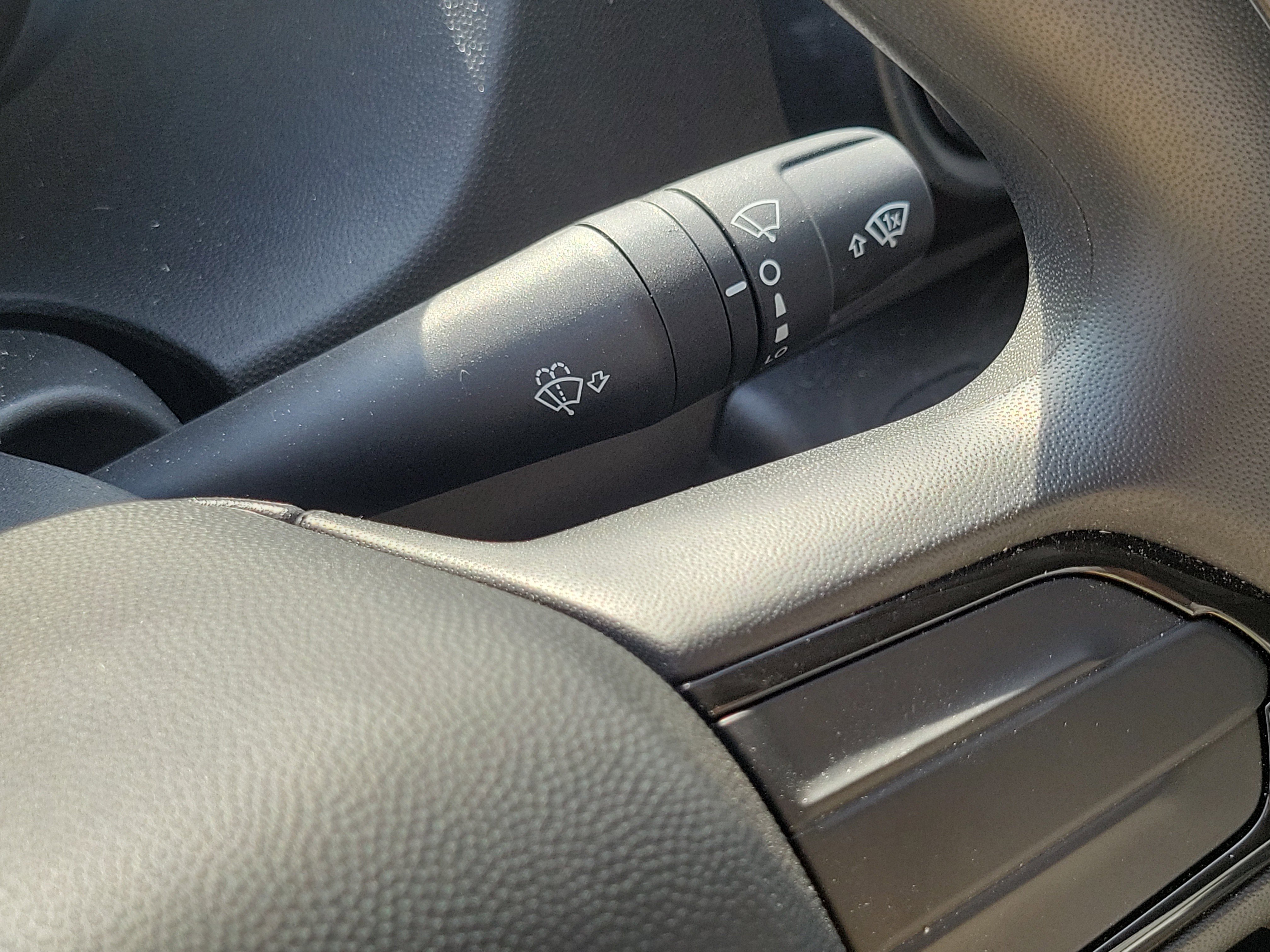 Used 2025 RAM ProMaster 2500 w/ Storage Group image 12