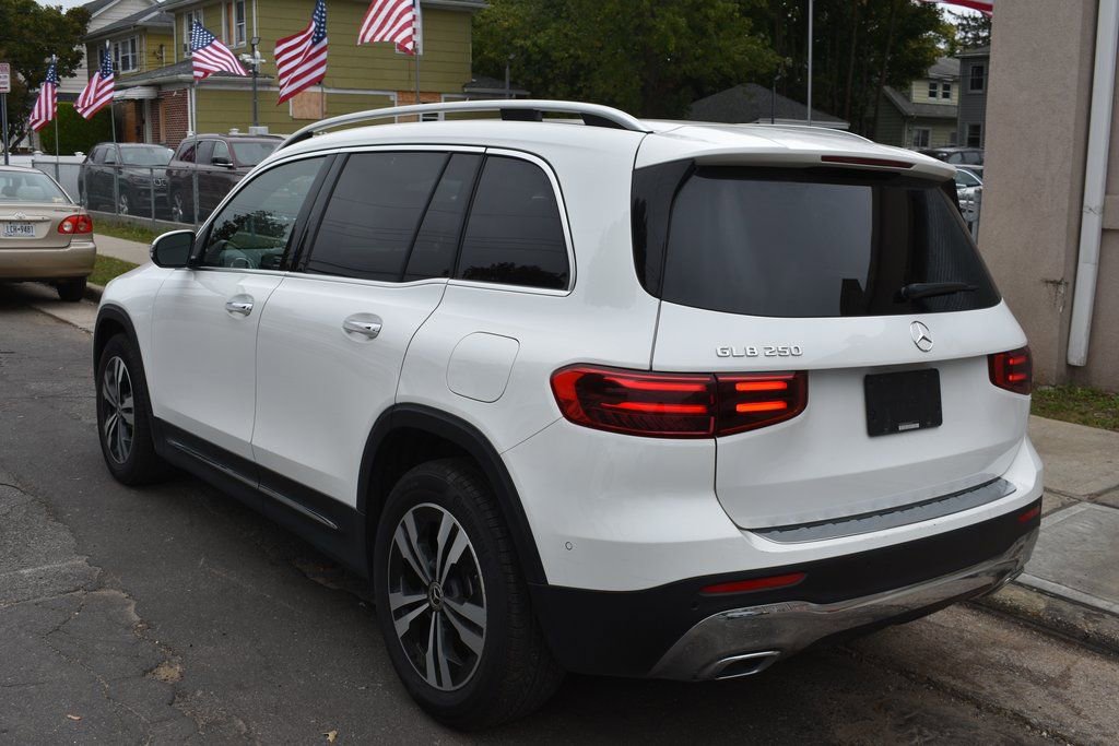 Used 2024 Mercedes-Benz GLB 250 image 7