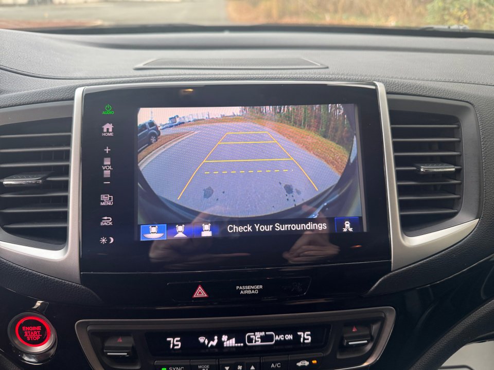 Used 2016 Honda Pilot Elite image 22