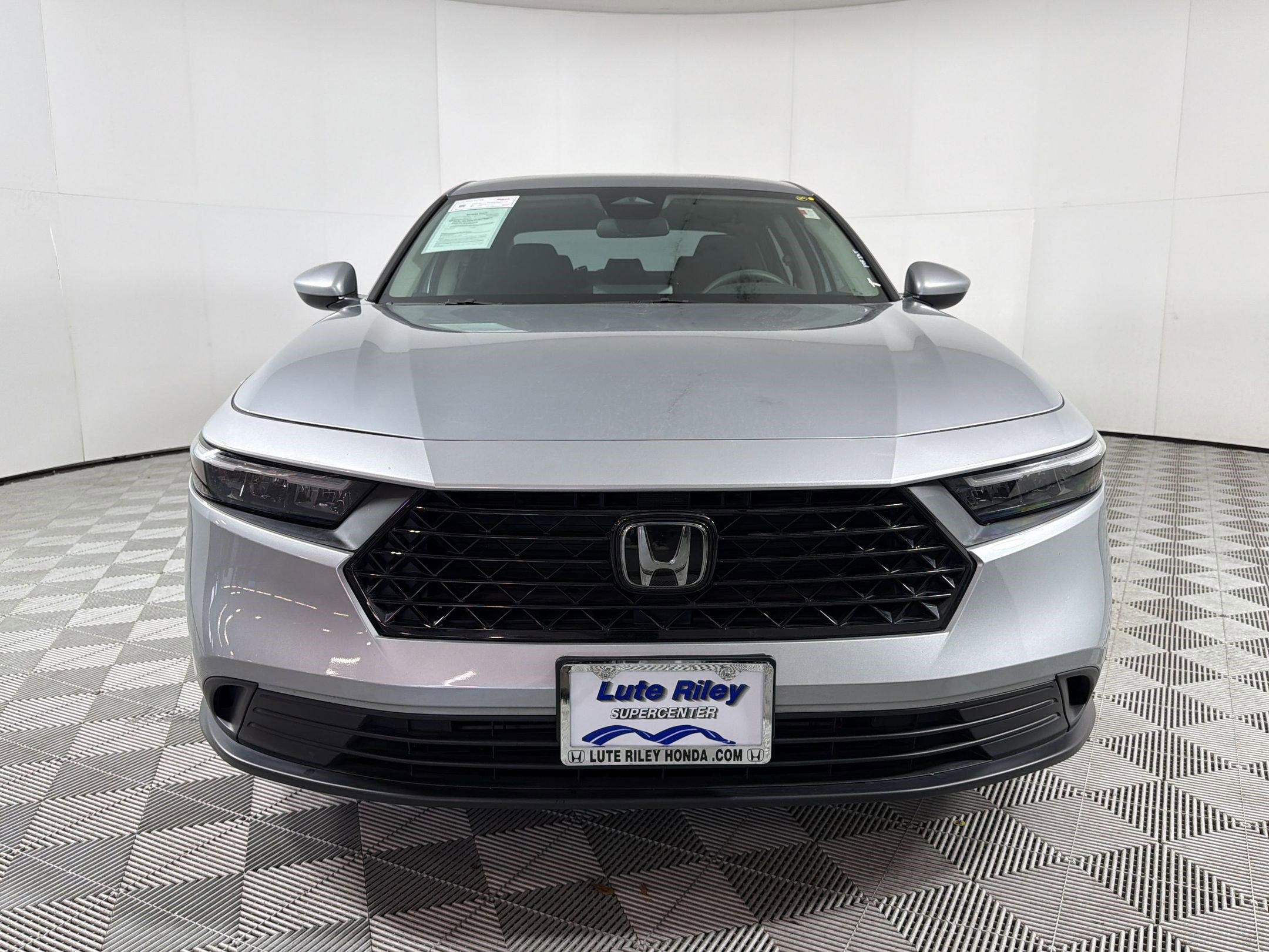 Used 2023 Honda Accord LX image 6