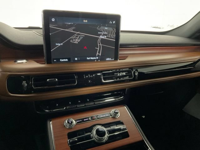Used 2022 Lincoln Aviator Reserve w/ Equipment Group 201A AWD/4WD image 16