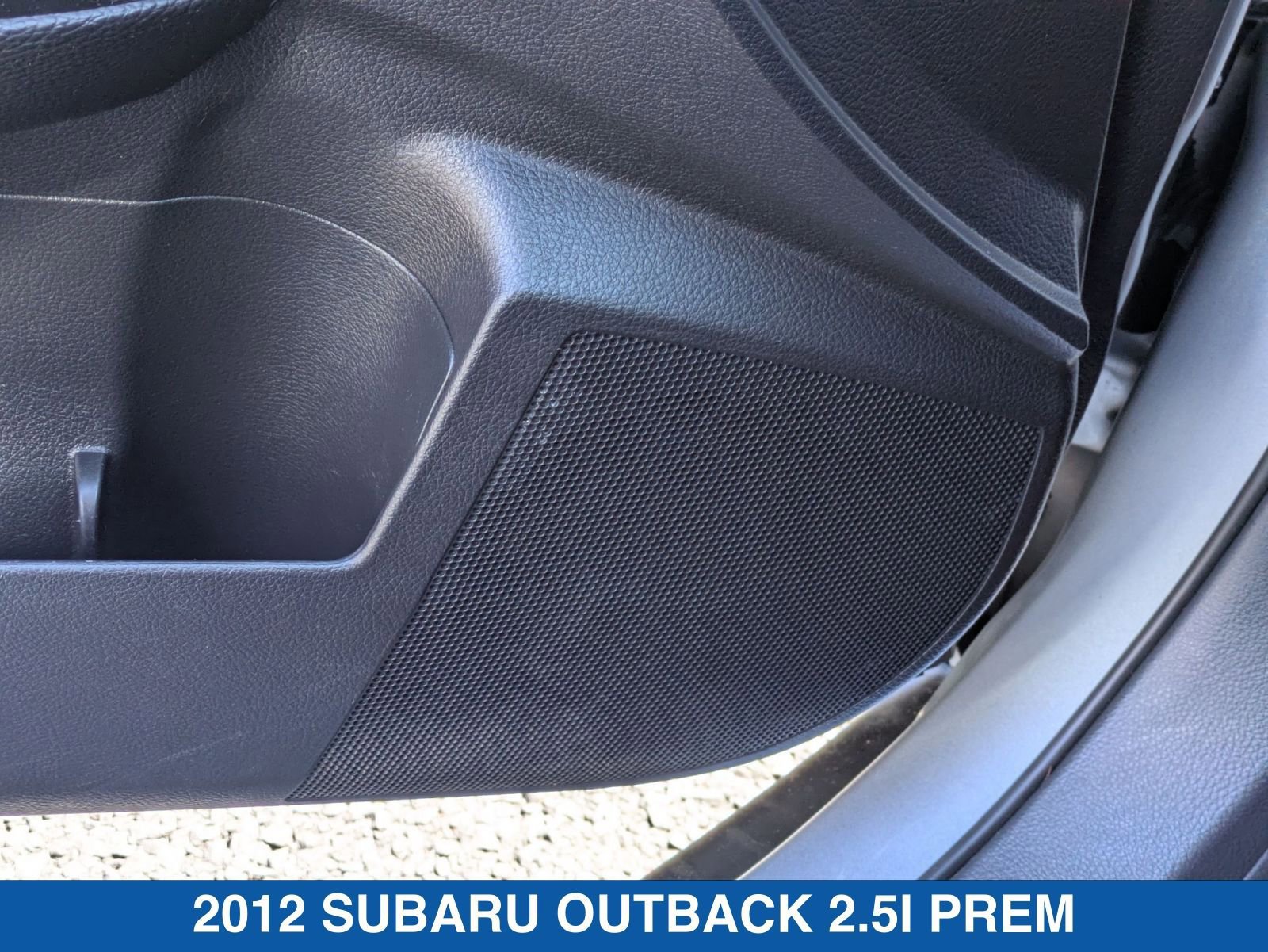 Used 2012 Subaru Outback 2.5i Premium w/ All-Weather Pkg image 14