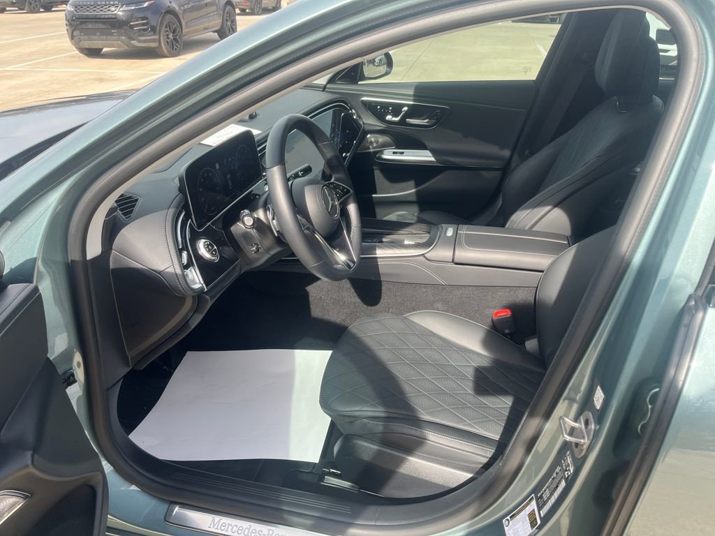 Used 2024 Mercedes-Benz E 350 4MATIC Sedan image 9