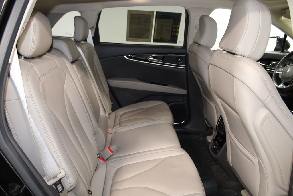 Used 2022 Lincoln Nautilus Reserve w/ Equipment Group 201A image 32