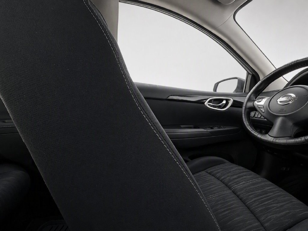 Used 2018 Nissan Sentra SV FWD image 12