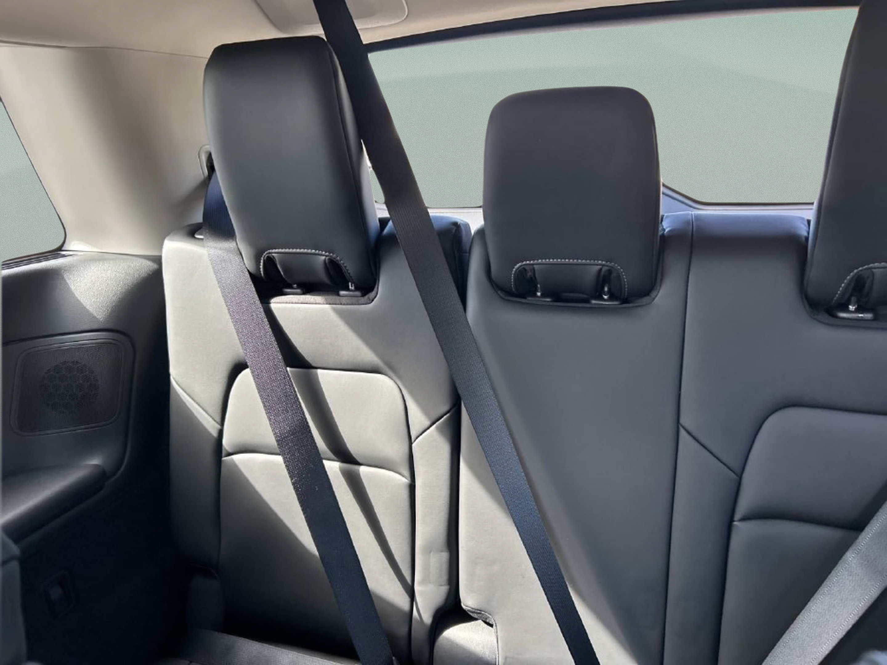 New 2026 Nissan Pathfinder Platinum FWD image 11