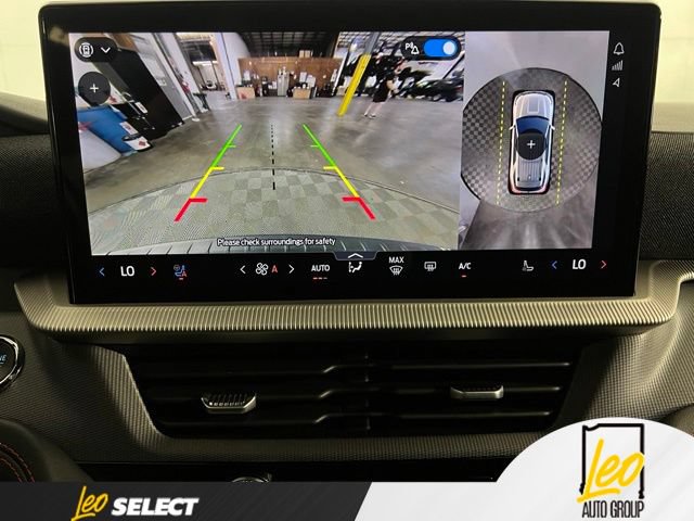 Used 2025 Ford Explorer ST AWD/4WD image 14