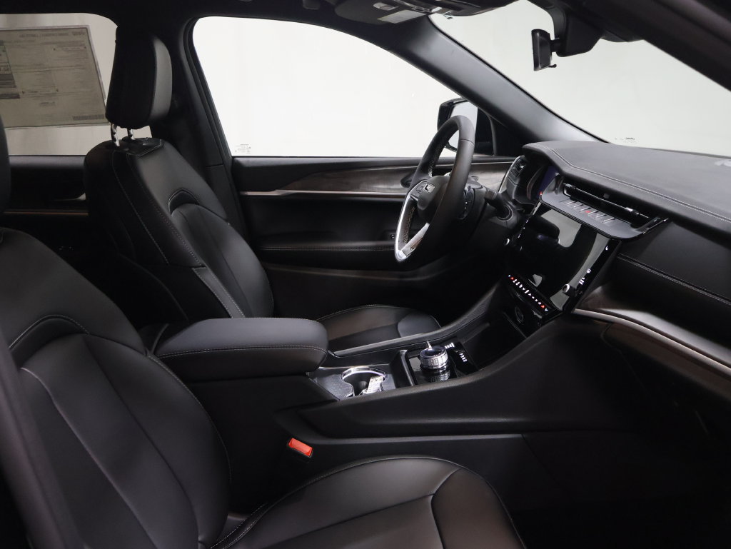 New 2027 Jeep Grand Cherokee L Limited AWD/4WD image 19