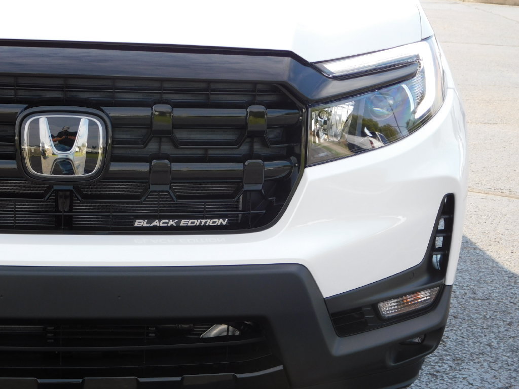 New 2026 Honda Ridgeline Black Edition image 12
