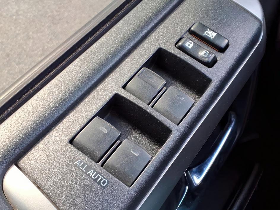 Used 2016 Toyota 4Runner SR5 image 16