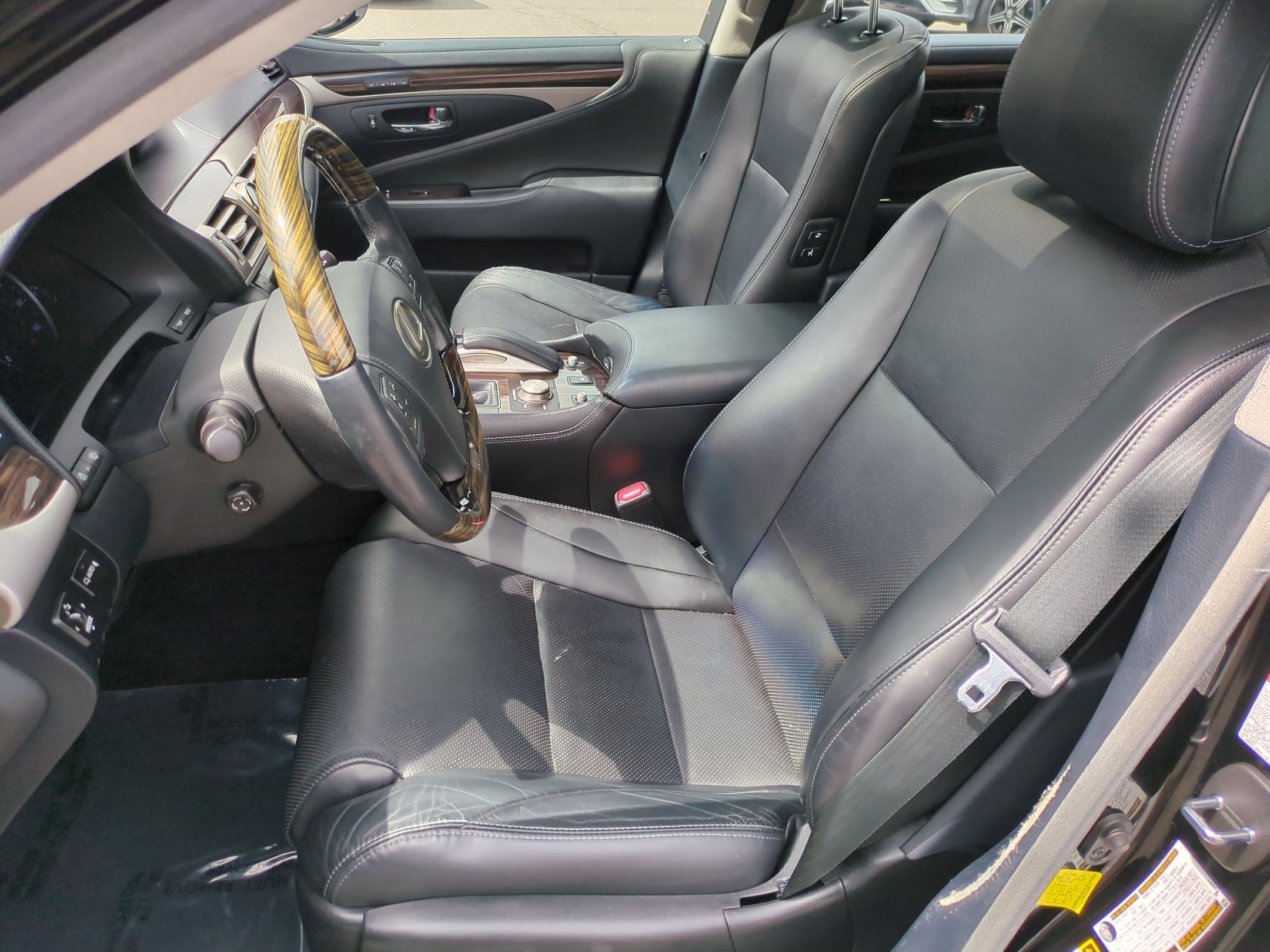 Used 2016 Lexus LS 460 L AWD/4WD image 15