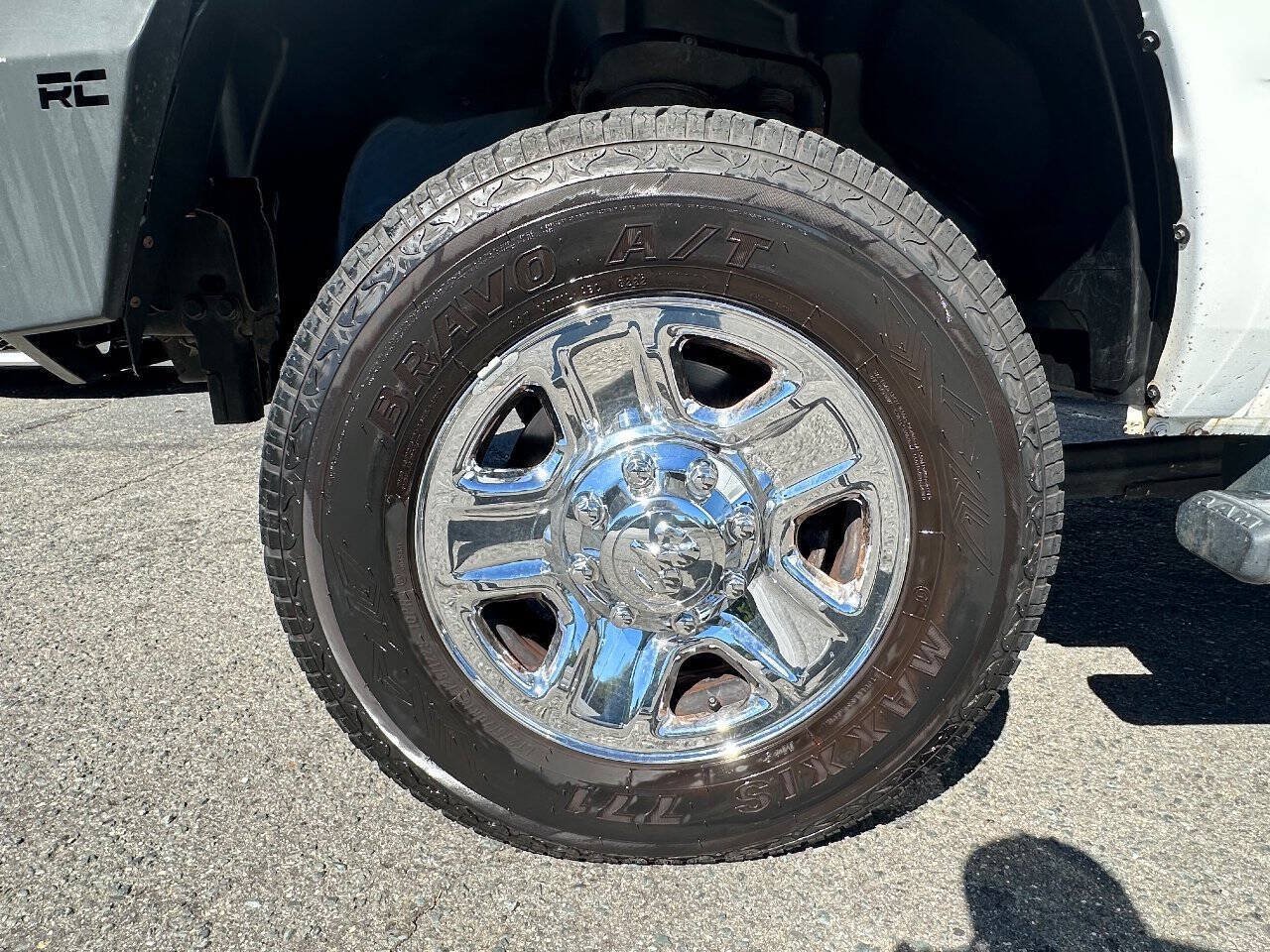 Used 2017 RAM 2500 Tradesman w/ Chrome Appearance Group AWD/4WD image 17