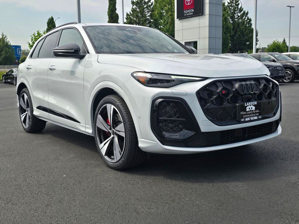 New 2026 Audi SQ5 Premium Plus AWD/4WD image 7