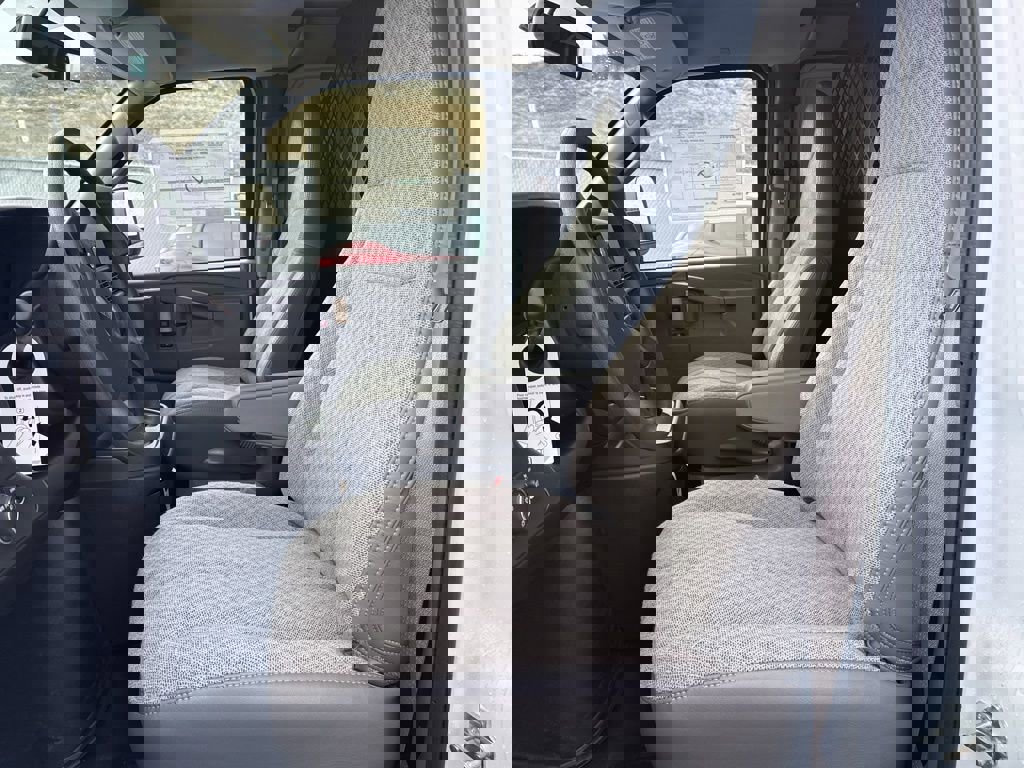 New 2025 GMC Savana 2500 Work Van w/ Enhanced Convenience Package image 37