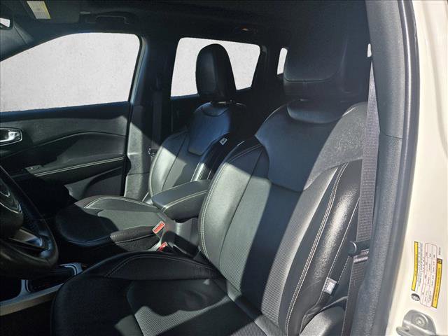 Used 2021 Jeep Compass Latitude w/ Sun and Sound Group image 11