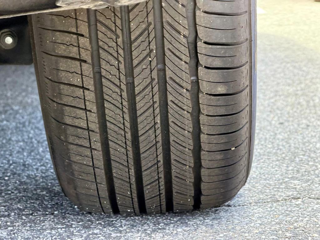 Certified 2025 Genesis GV70 2.5T image 37