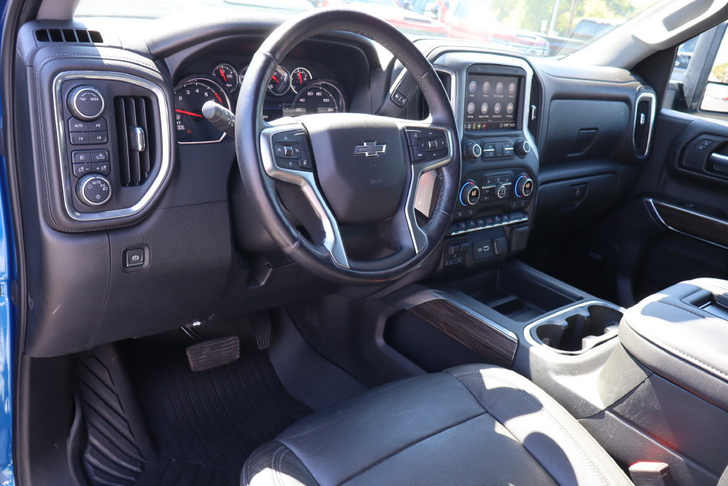 Used 2020 Chevrolet Silverado 1500 LT Trail Boss AWD/4WD image 4
