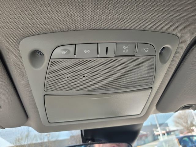 Used 2020 Nissan Rogue S image 22