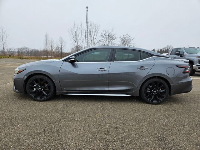 Used 2022 Nissan Maxima SR w/ Sport Mat Group image 4