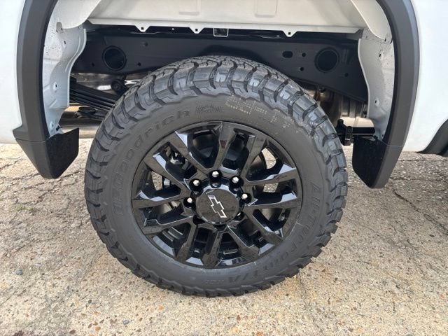 New 2026 Chevrolet Silverado 2500 LT w/ Trail Boss Package AWD/4WD image 9