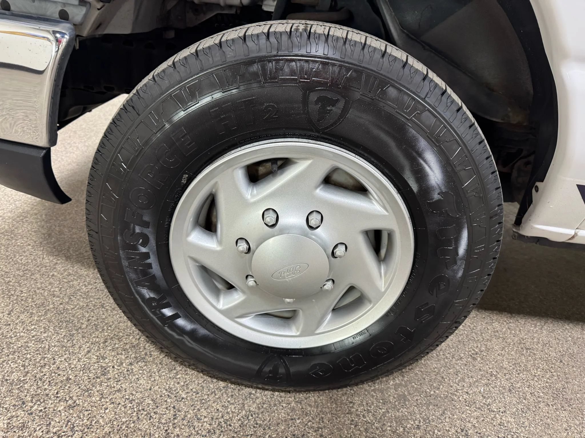 Used 2012 Ford E-350 and Econoline 350 Extended Super Duty w/ PWR Group RWD image 69