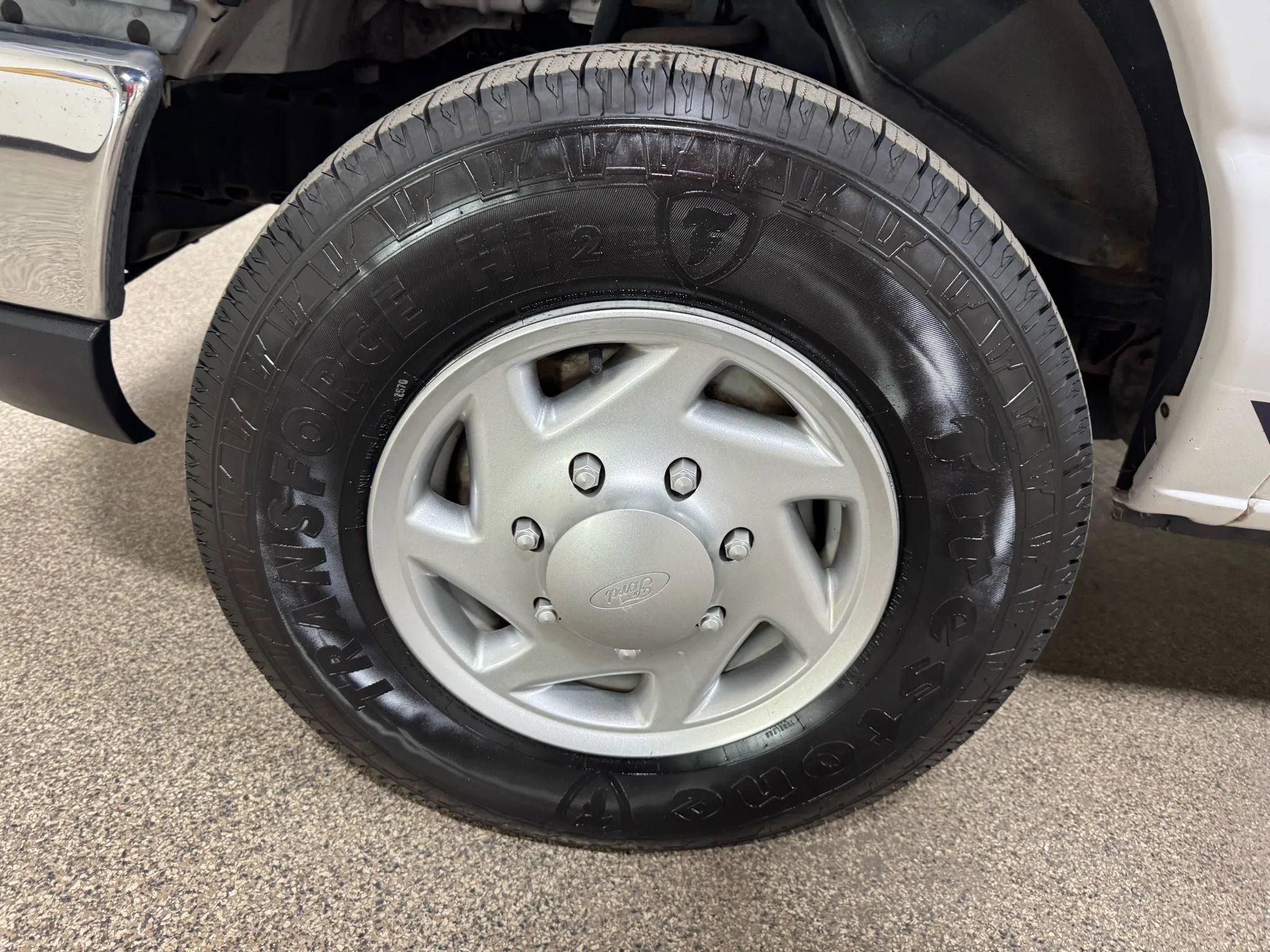 Used 2012 Ford E-350 and Econoline 350 Extended Super Duty w/ PWR Group image 69