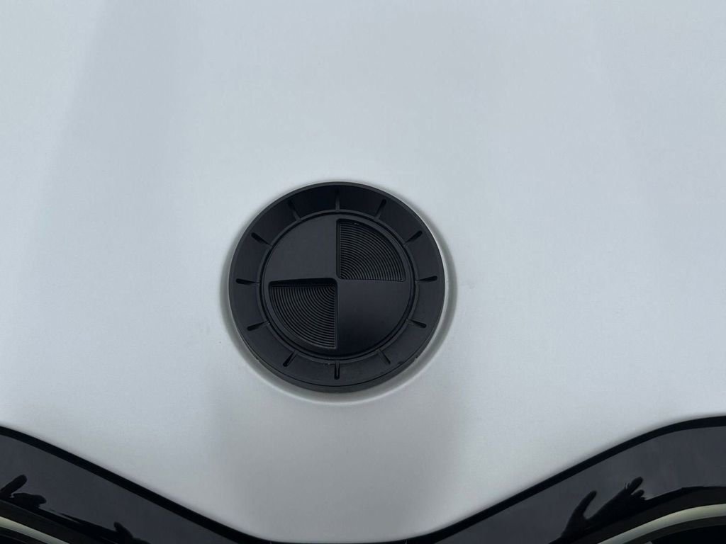 Used 2026 BMW XM Label Red image 8