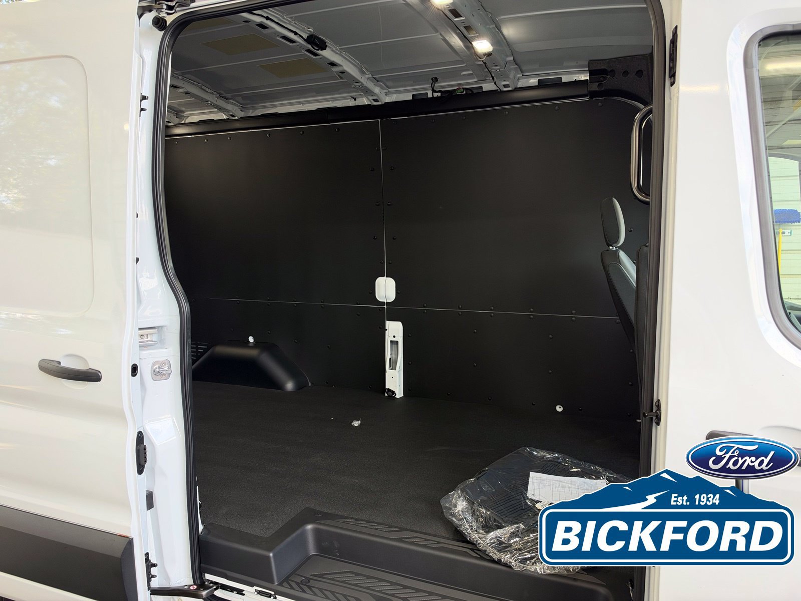 New 2027 Ford Transit 350 148 Medium Roof AWD w/ Load Area Protection Package image 5
