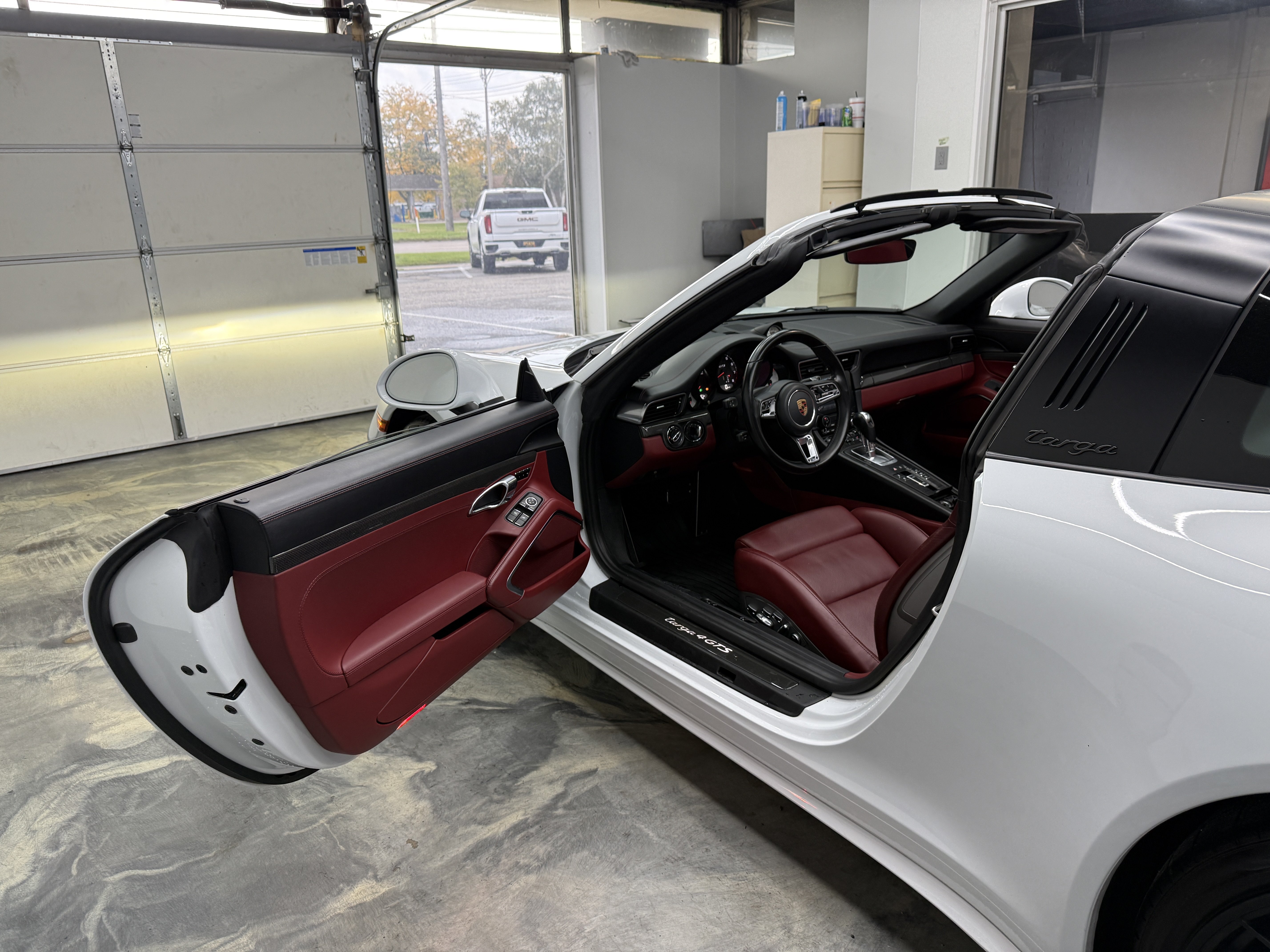 Used 2019 Porsche 911 Targa 4 GTS AWD/4WD image 13