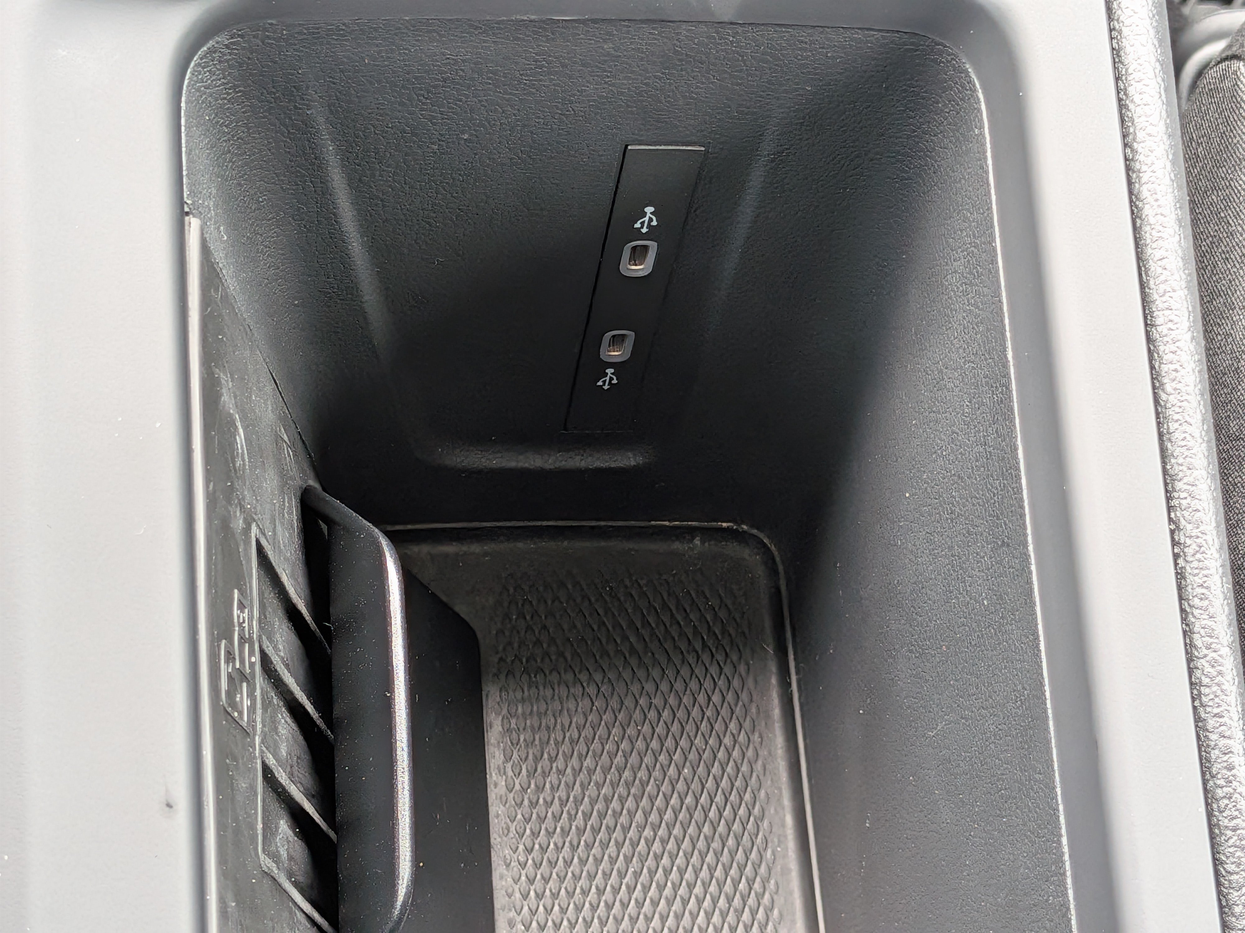 Used 2026 Volkswagen Tiguan S FWD image 20