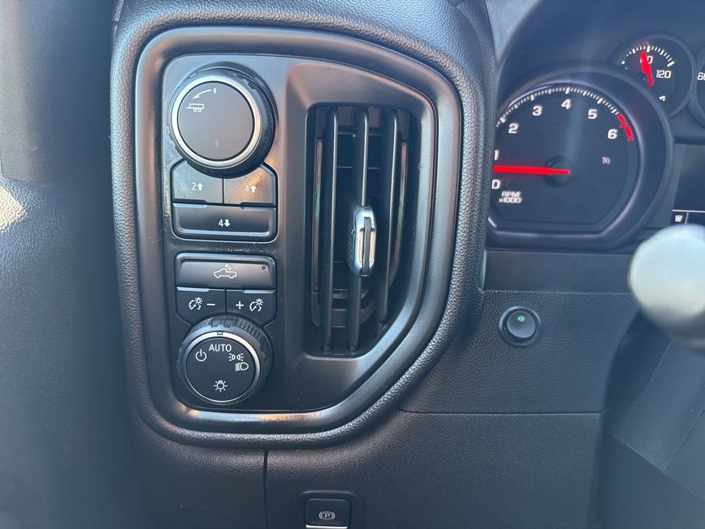 Used 2023 Chevrolet Silverado 2500 Custom w/ Infotainment Package image 24