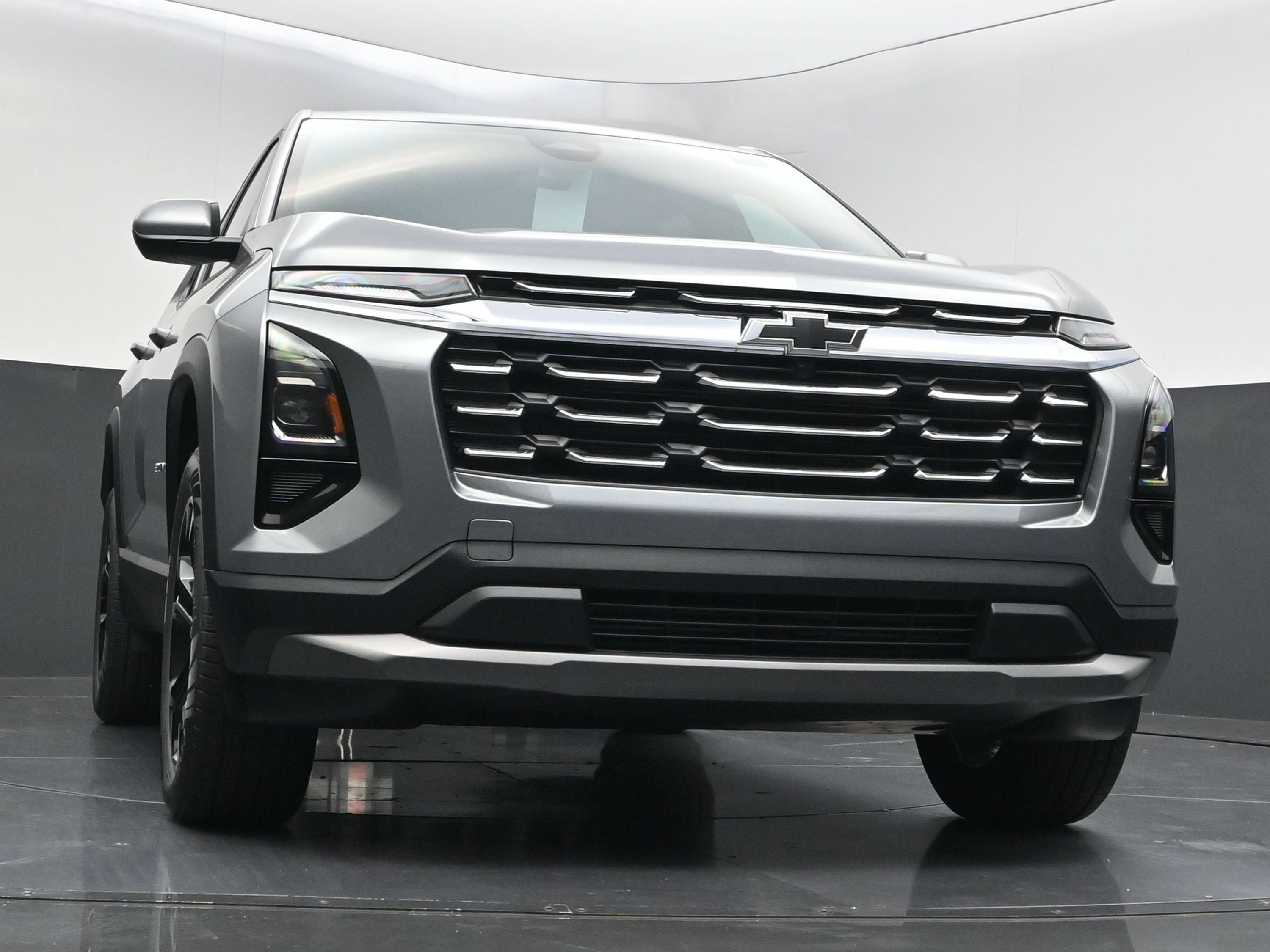 New 2027 Chevrolet Equinox LT w/ Convenience Package II FWD image 39