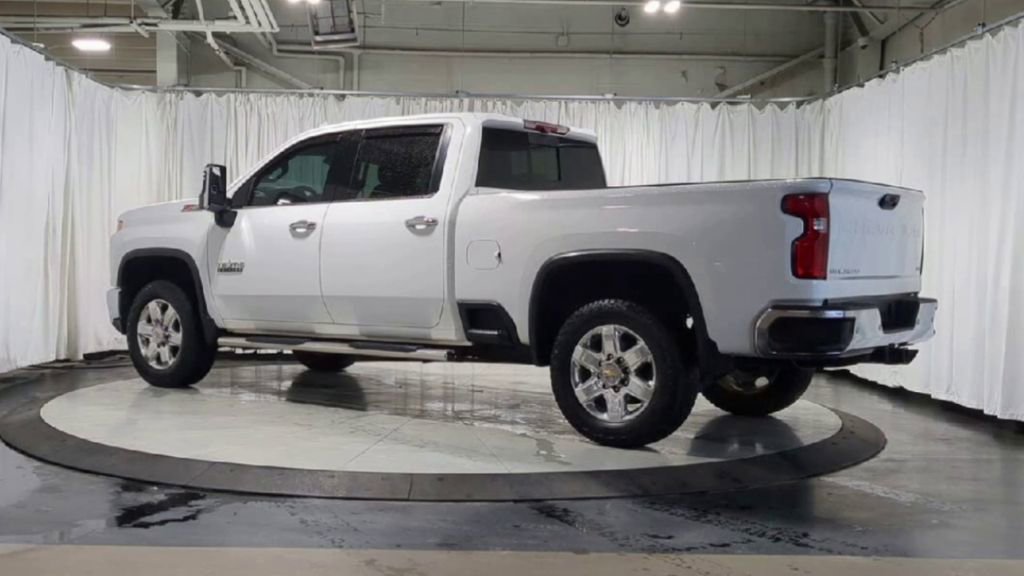 Used 2022 Chevrolet Silverado 2500 LTZ w/ LTZ Texas Edition AWD/4WD image 8