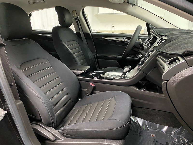 Used 2014 Ford Fusion SE image 14