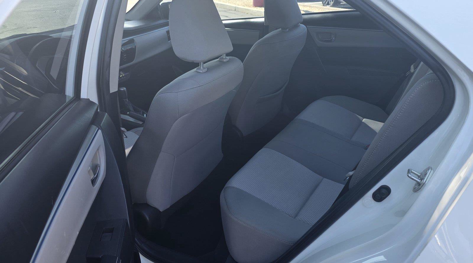 Used 2015 Toyota Corolla LE FWD image 11